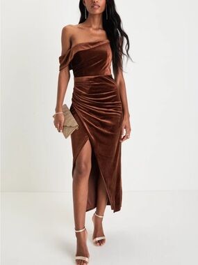 Lulus Showing Off a Little Brown Velvet One-shoulder Tulip Midi Dress